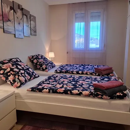 Fonyodi Centrum Apartment *